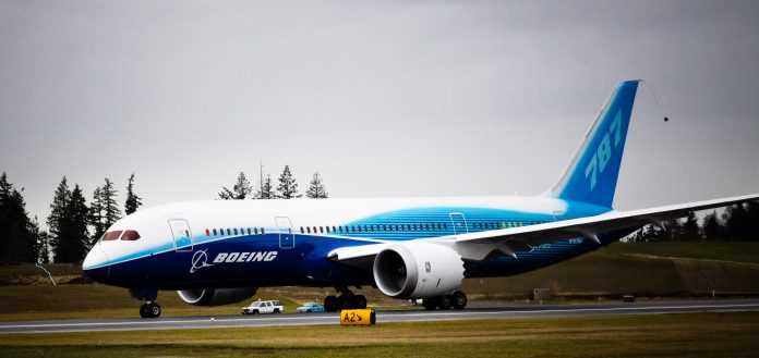 Boeing 787-8 dassault