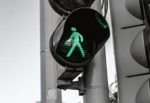 protección digital seguros semáforo