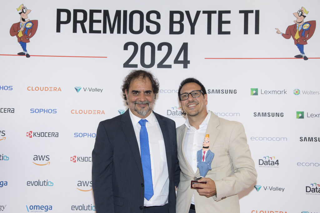 Premio a la excelencia en la migración a la nube pública. Para Evolutio por su amplia experiencia en la migración de cargas a la nube de AWS. Recogió el premio Sergio Rivero, Director de desarrollo de negocio cloud de Evolutio