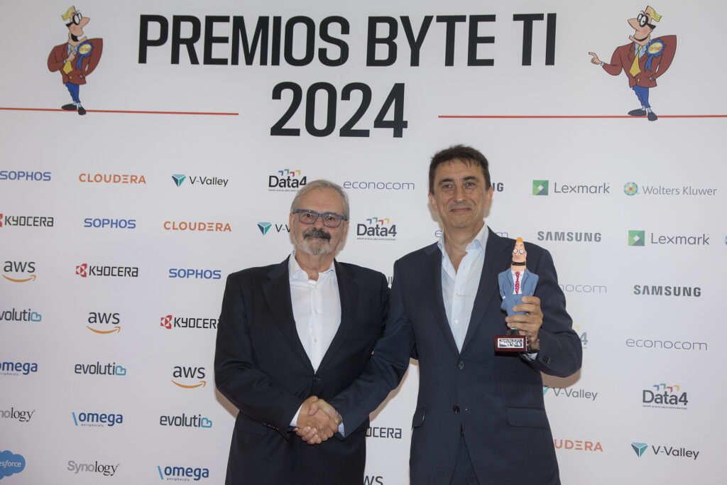 Mejor solución de transformación de la red. Para HPE Aruba Networking Central 
Recoge: José Tormo, director regional para el sur de Europa de HPE Aruba 
Entrega: Manuel López, Colaborador de Byte TI 