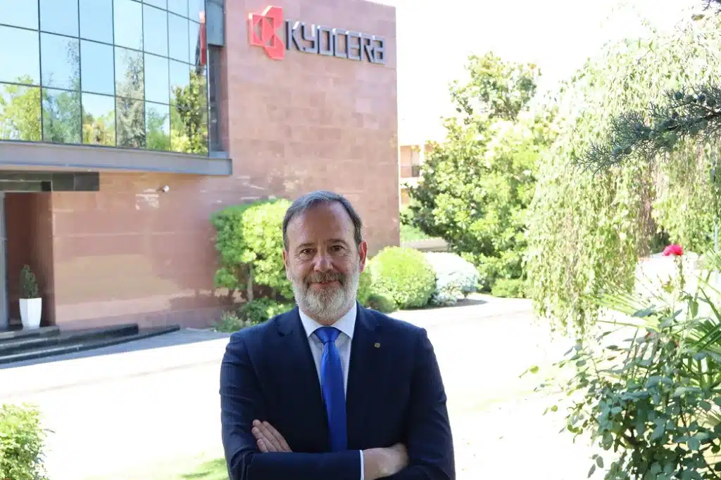 Pedro Redondo, nuevo director de Business Solutions en Kyocera: “La tecnología debe ser útil, segura y estar al servicio de las personas” 24 Pedro Redondo, director de Business Solutions en Kyocera