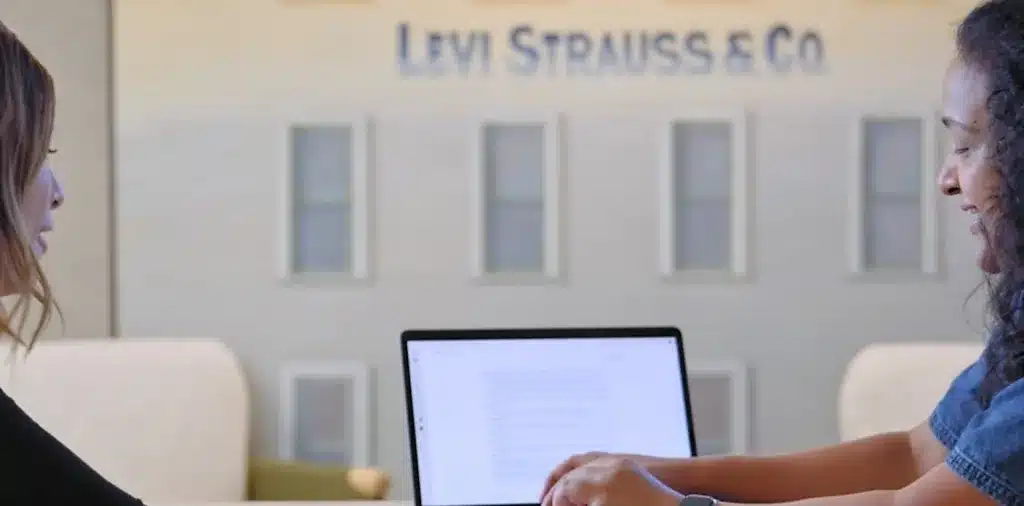 Levi Strauss & Co. reduce los plazos de sus proyectos de manos de Microsoft y Copilot 1 LEVI-STRAUSS-proyectos reduce plazos