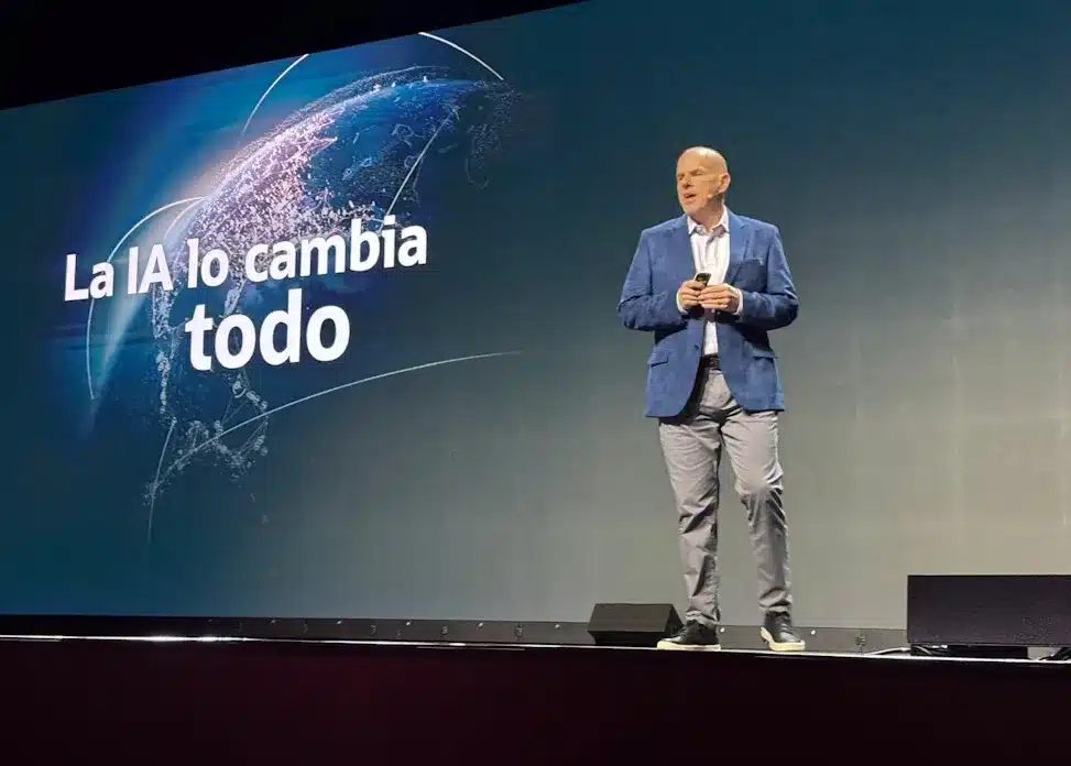 Mike Sicilia, CEO de Oracle