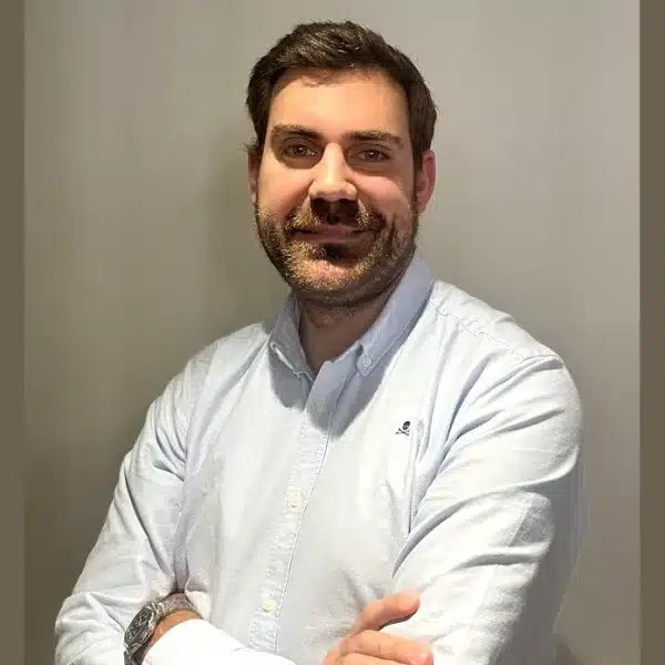 Revista Byte TI - Noticias de Informática | Noticias de Tecnología | Noticias Ciberseguridad para el CIO, Director de Sistemas y Ciberseguridad 3 La paradoja de la IA en el Customer Service en España: disponible para todos, accesible para pocos