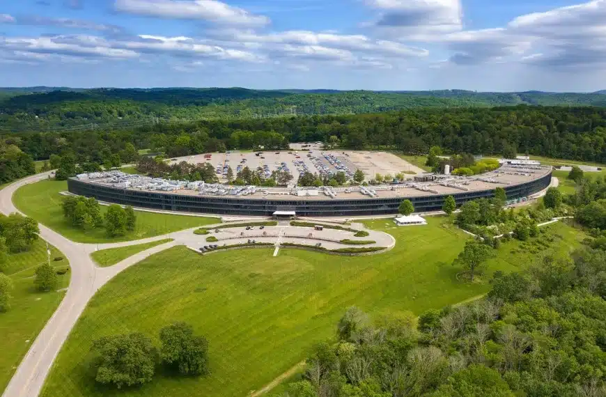 Revista Byte TI - Noticias de Informática | Noticias de Tecnología | Noticias Ciberseguridad para el CIO, Director de Sistemas y Ciberseguridad 9 Thomas J. Watson Research Center