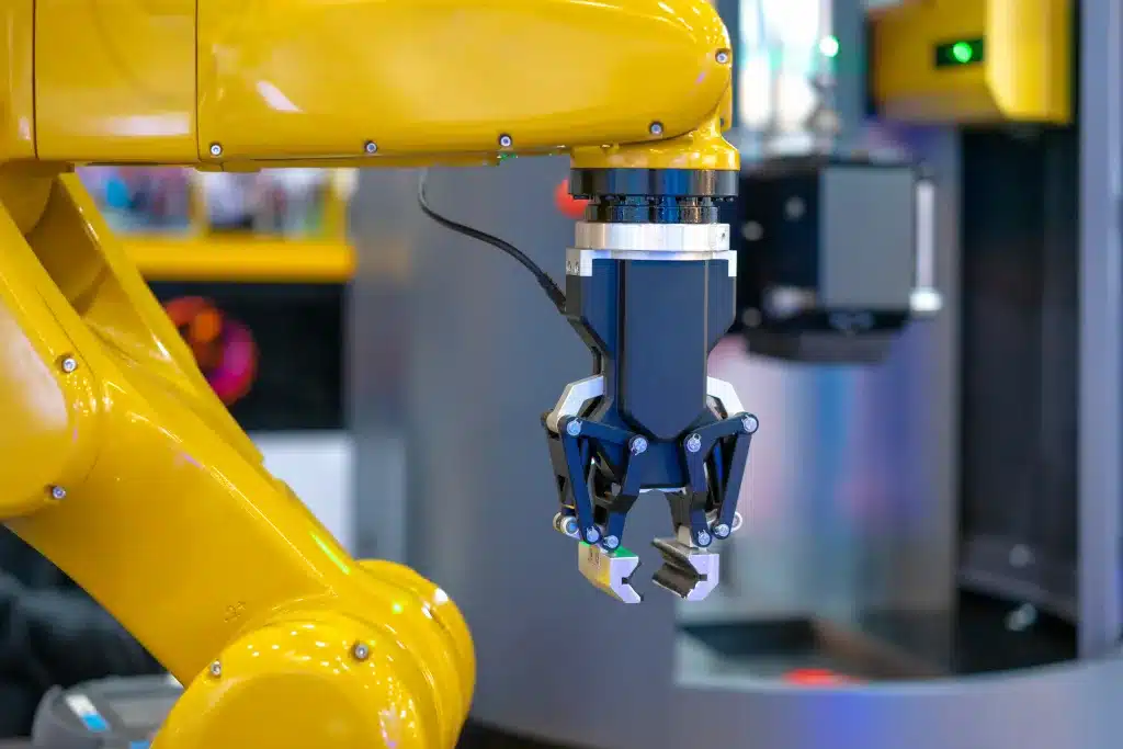 Datos, robots y sostenibilidad: la nueva ecuación de la industria 4.0 3 Datos, robots y sostenibilidad: la nueva ecuación de la industria 4.0 1