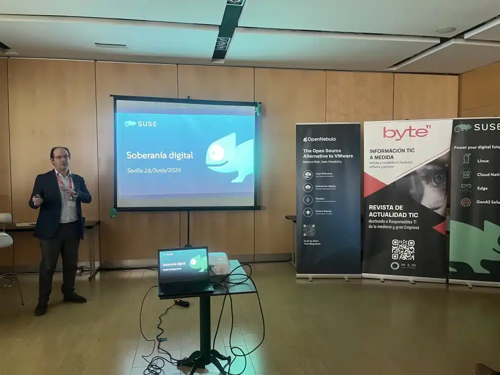 Soberanía digital en Europa. El futuro de la nube y los datos europeos 4 Roberto Lázaro, Sales Director de SUSE, en un momento de su presentación