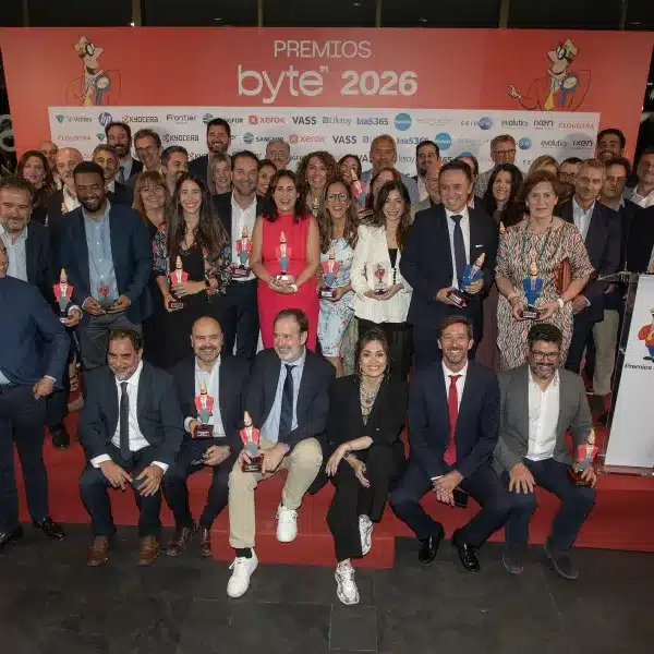 Revista Byte TI - Noticias de Informática | Noticias de Tecnología | Noticias Ciberseguridad para el CIO, Director de Sistemas y Ciberseguridad 4 Todos los Premios Byte TI 2026: las imágenes de una noche mágica