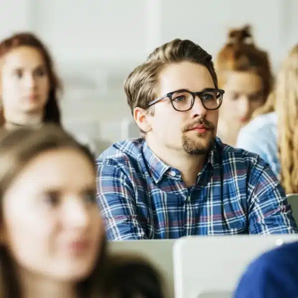 Revista Byte TI - Noticias de Informática | Noticias de Tecnología | Noticias Ciberseguridad para el CIO, Director de Sistemas y Ciberseguridad 3 Las universidades se convierten en foco de ciberestafas laborales y secuestro de cuentas