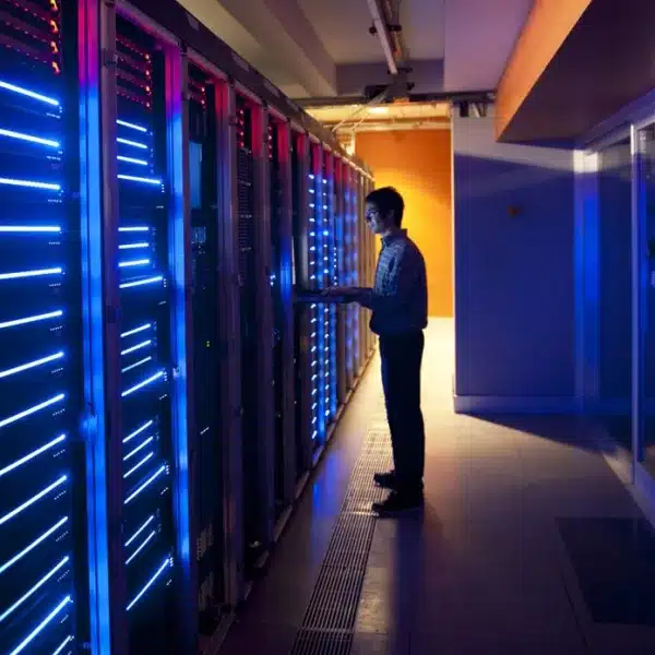 Revista Byte TI - Noticias de Informática | Noticias de Tecnología | Noticias Ciberseguridad para el CIO, Director de Sistemas y Ciberseguridad 3 TrendAI refuerza la ciberseguridad con IA a las nubes privadas y soberanas junto a NVIDIA