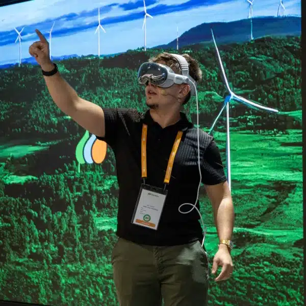 Revista Byte TI - Noticias de Informática | Noticias de Tecnología | Noticias Ciberseguridad para el CIO, Director de Sistemas y Ciberseguridad 4 Iberdrola celebra su 125 aniversario mostrando un recorrido inmersivo con las Apple Vision Pro