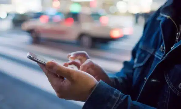 Servicios móviles por satélite