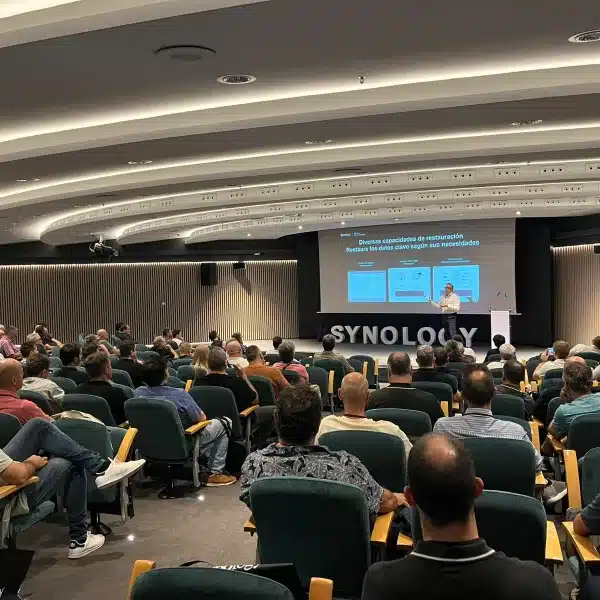 Revista Byte TI - Noticias de Informática | Noticias de Tecnología | Noticias Ciberseguridad para el CIO, Director de Sistemas y Ciberseguridad 3 Synology muestra en Solution Day 2026 sus últimos avances en IA, ciberresiliencia y cloud